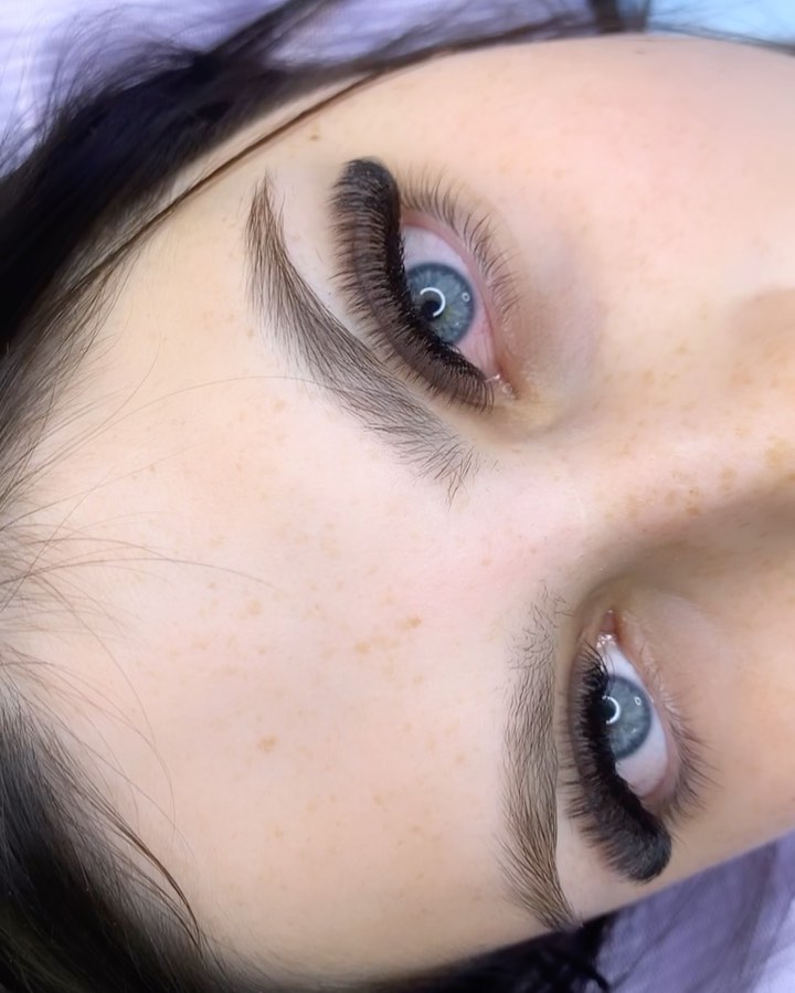 D4E79AD E1AD 4A7A 9B1C 9F42620F67C9 — eyelash extensions service