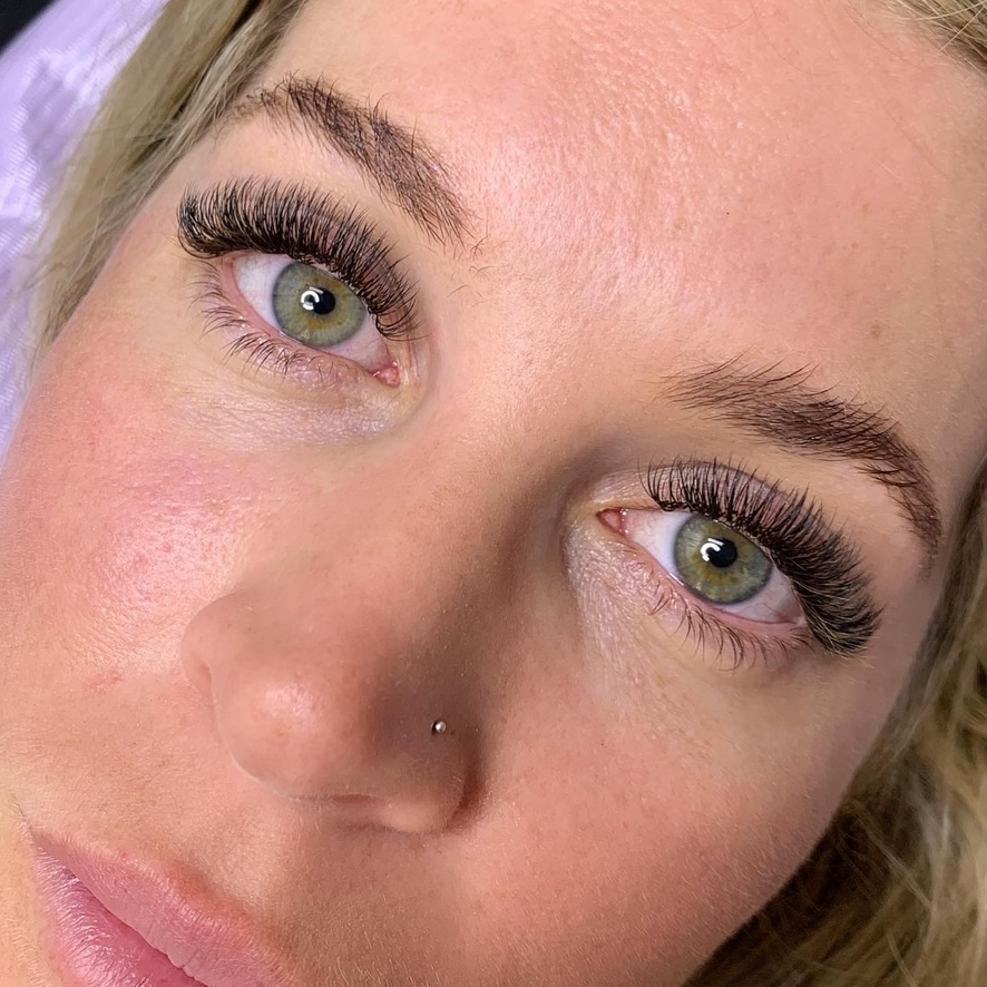 FD9CAAB1 62B0 4CBD A29D 6C02EC5CA4B7 1 105 c — eyelash extensions service